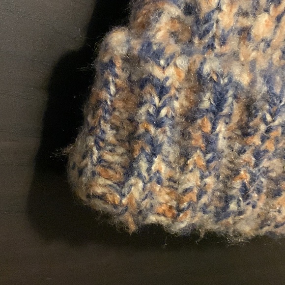 Frye & Co. Deep Indigo Beanie with Cuff - Picture 4 of 8